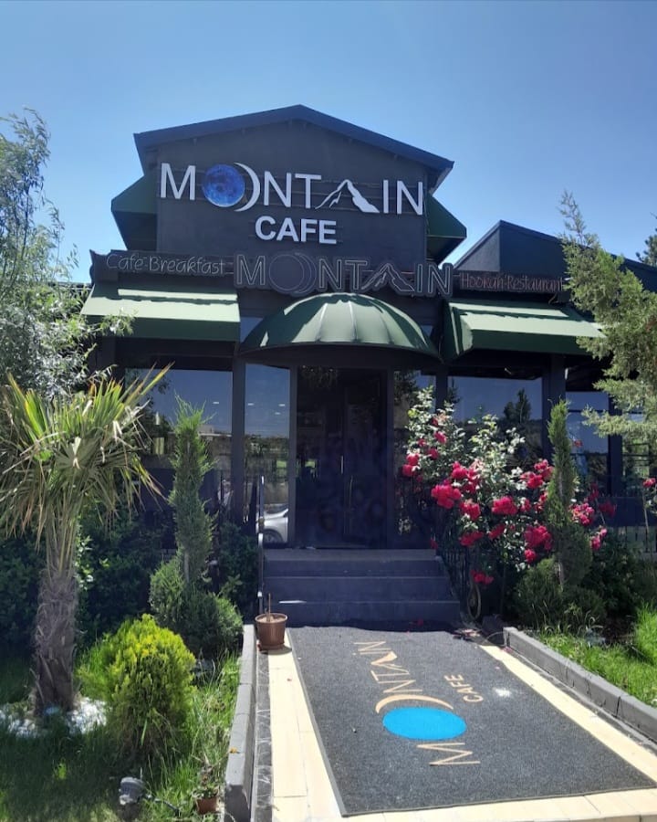 montain cafe